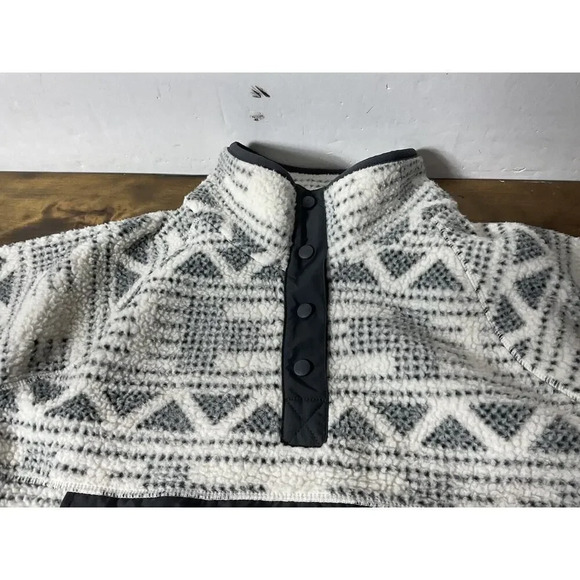 Carhartt Women's Relaxed Fit Fleece Pullover Snap Sherpa Aztec Size 2X(20W-22W) - Picture 3 of 11